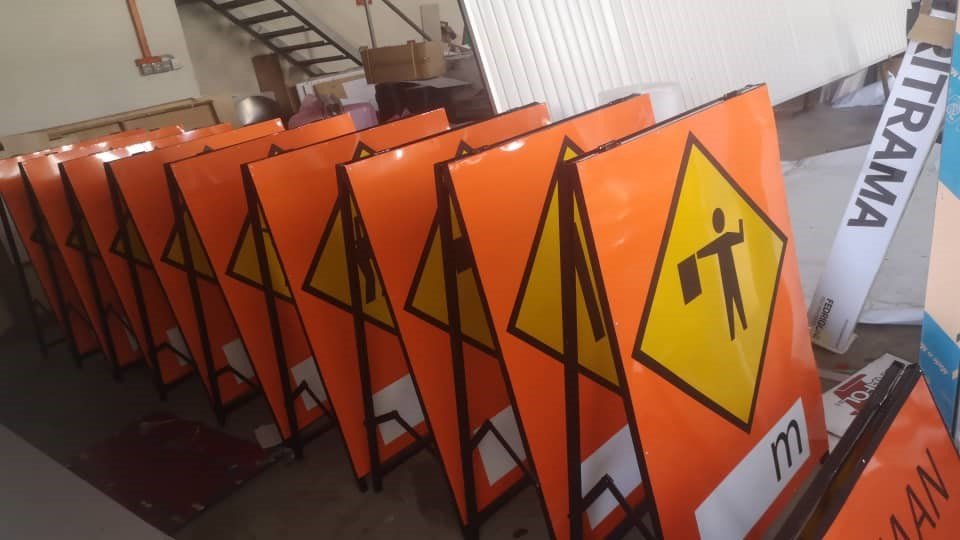Supplying Singapore (SG) Road Sign Manufacturer